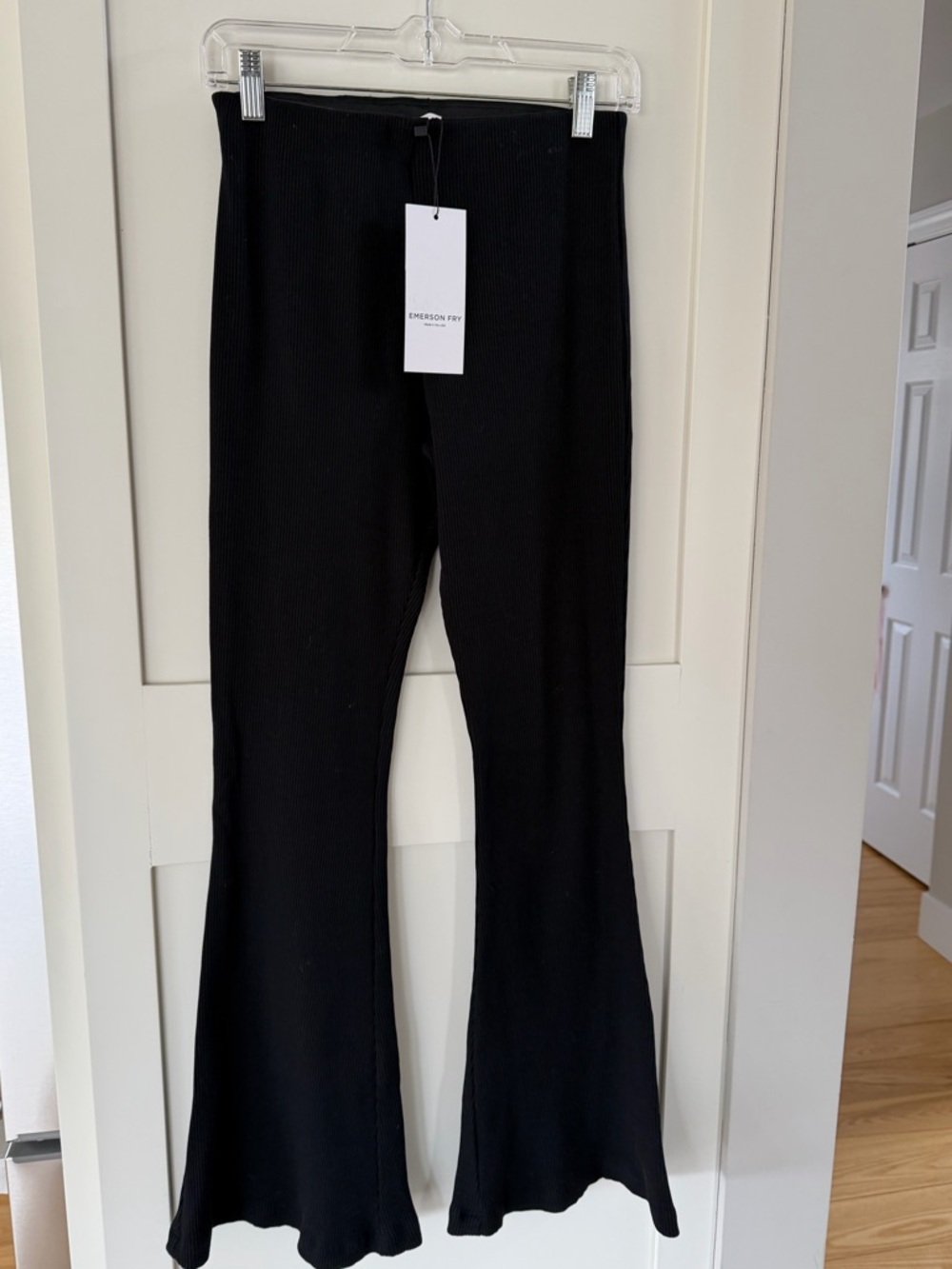 Emerson Fry Black Onyx Rib Pant
NWT
Size S - Picture 2 of 9
